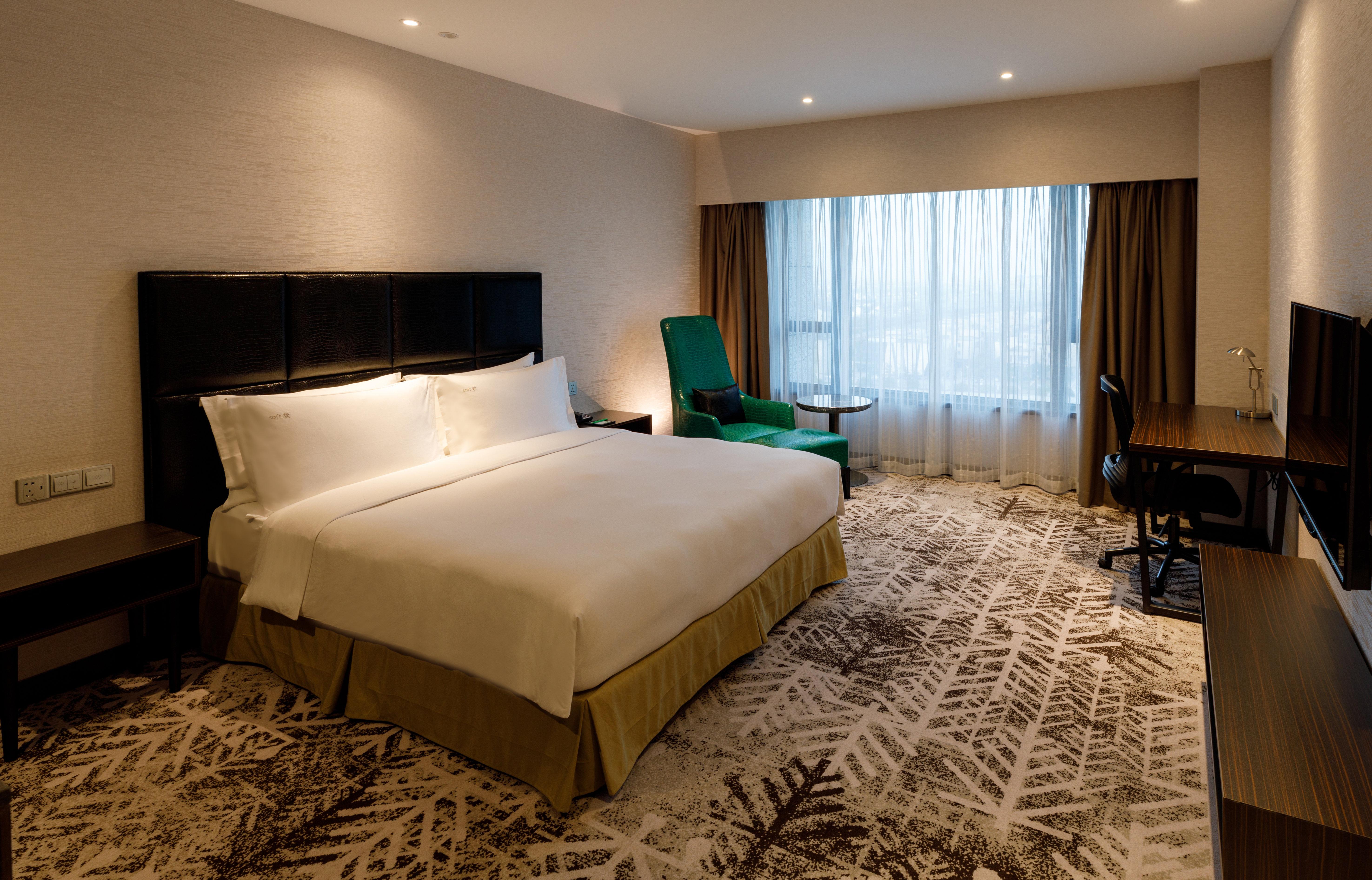 Crowne Plaza Shanghai Jinshan By Ihg Exterior photo