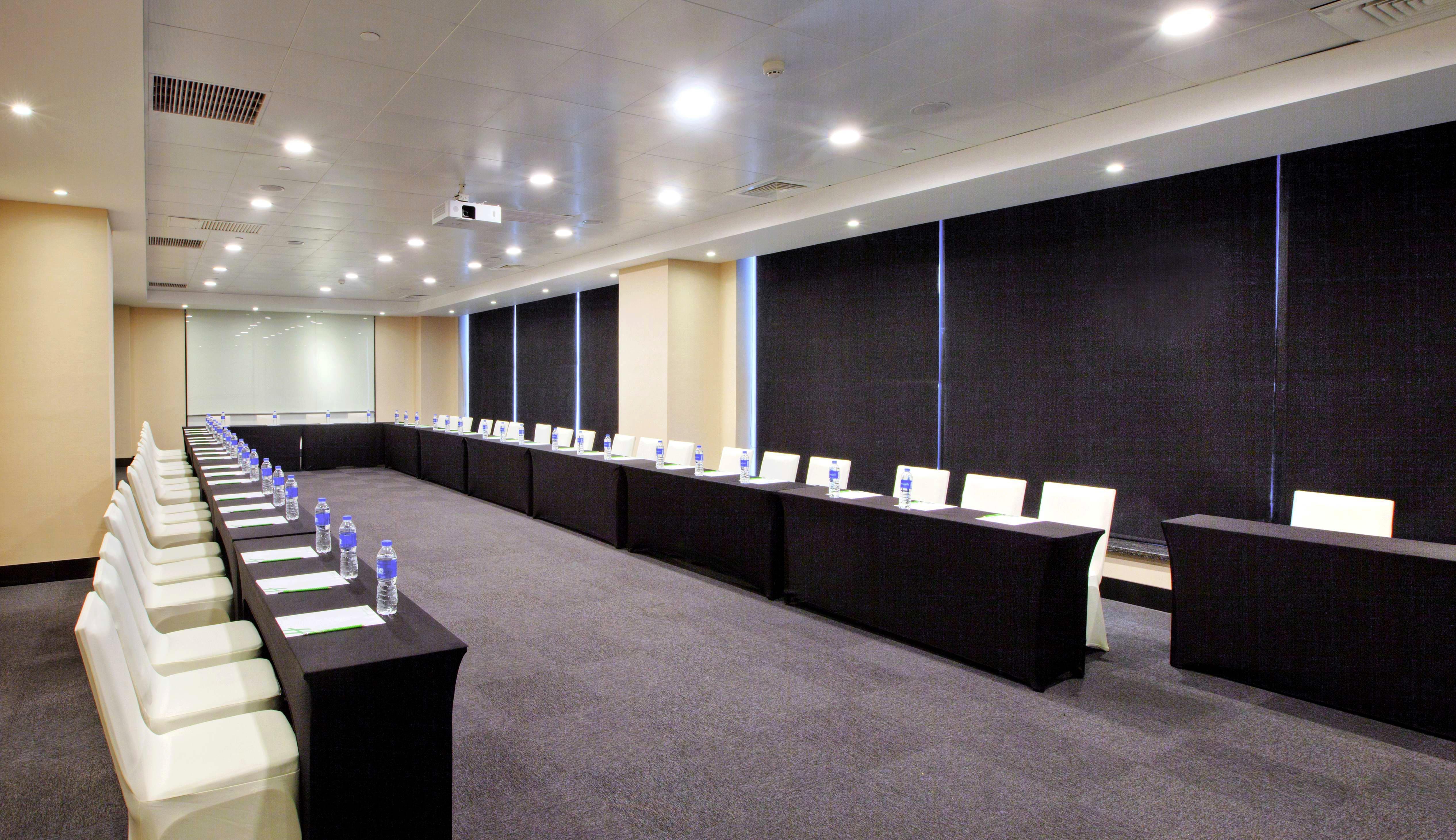 Crowne Plaza Shanghai Jinshan By Ihg Exterior photo