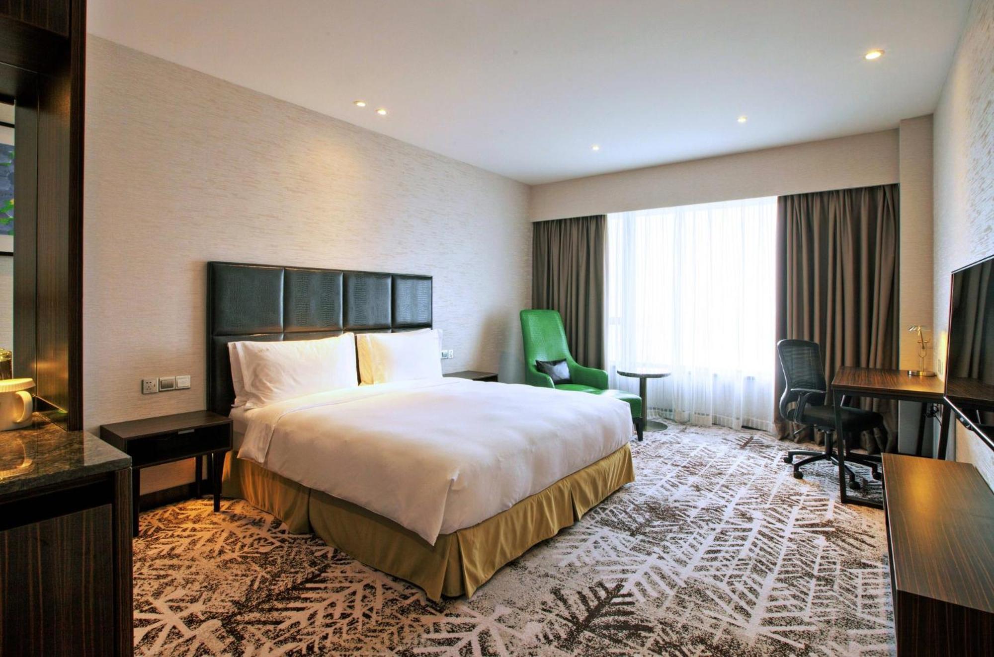 Crowne Plaza Shanghai Jinshan By Ihg Exterior photo