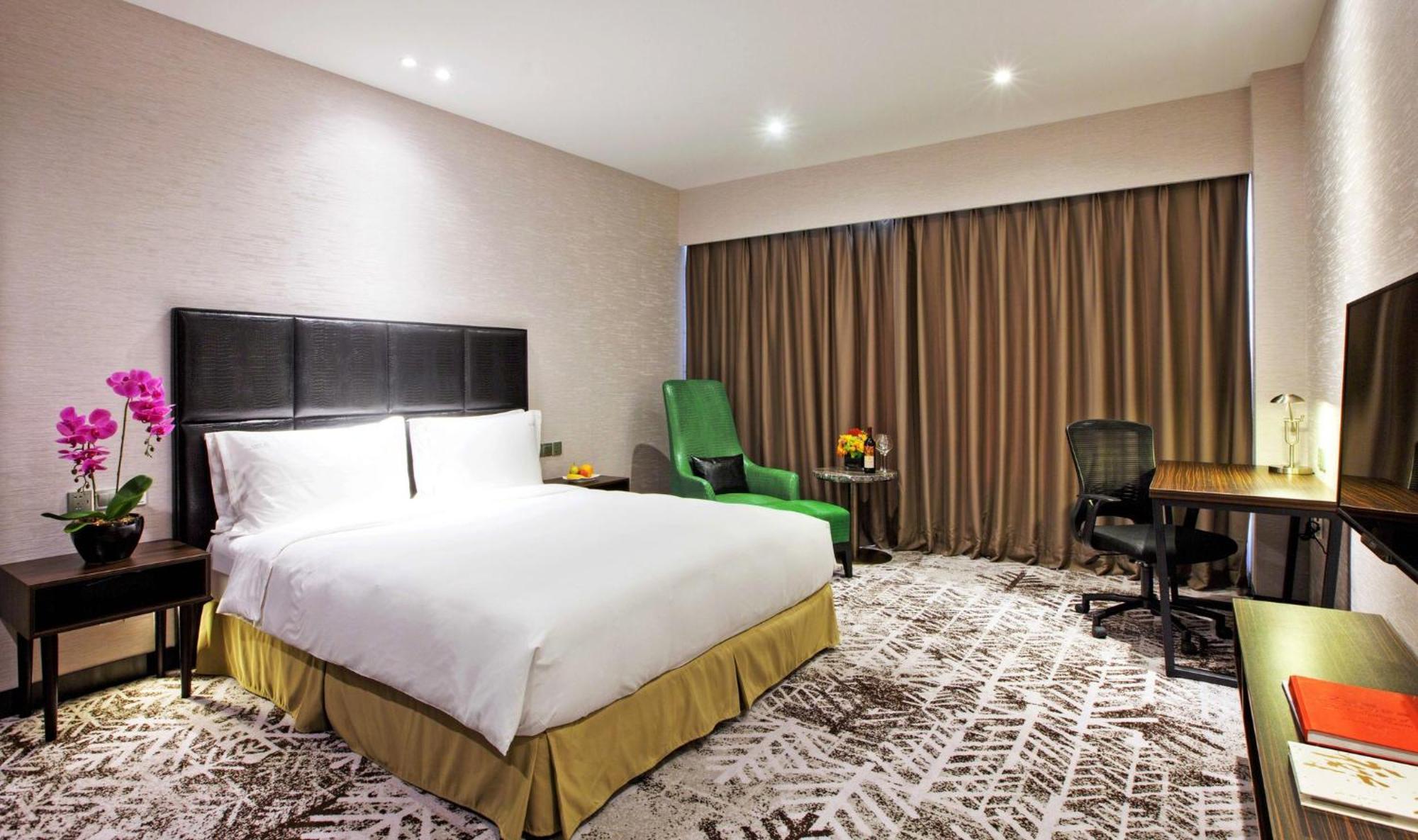 Crowne Plaza Shanghai Jinshan By Ihg Exterior photo