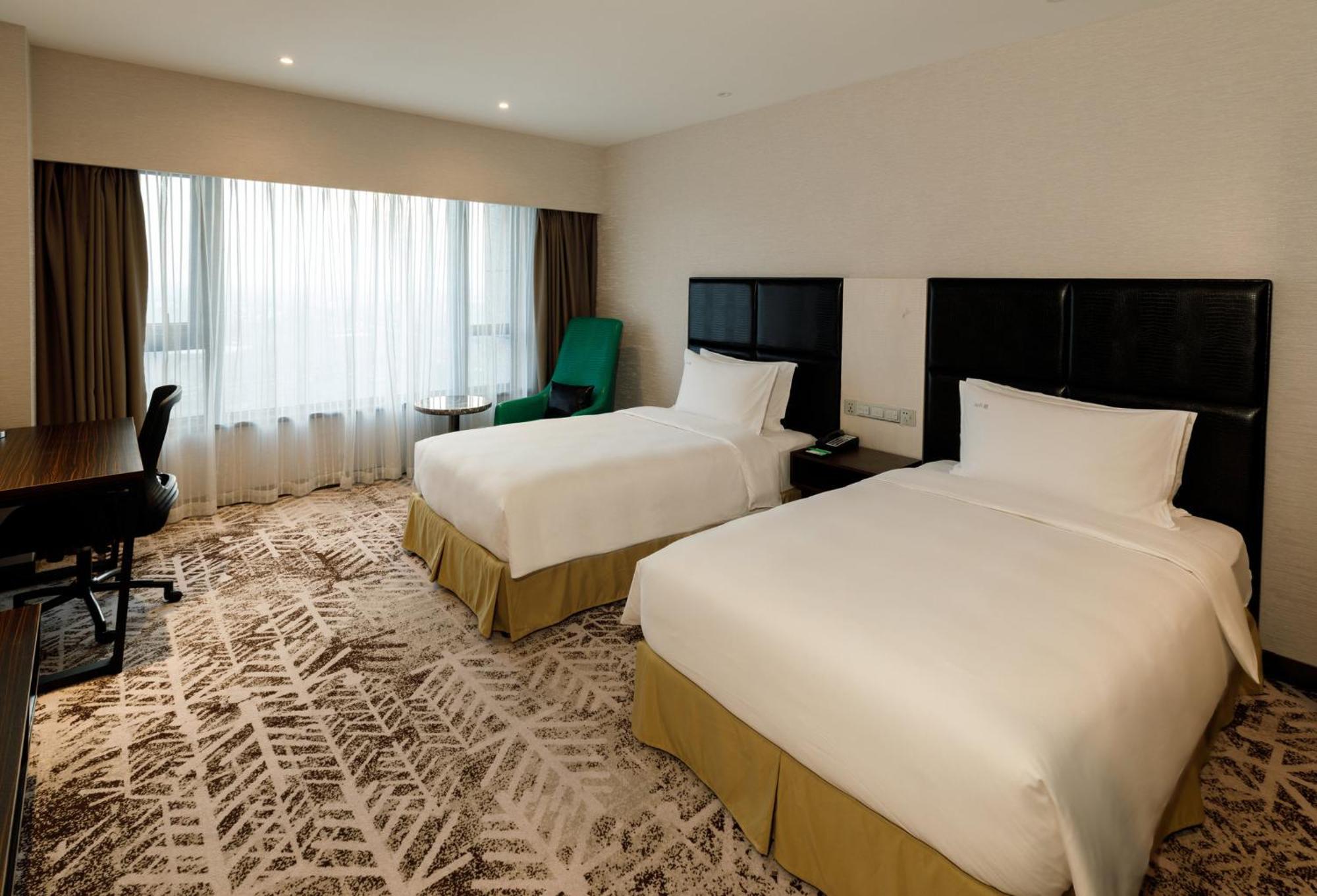 Crowne Plaza Shanghai Jinshan By Ihg Exterior photo